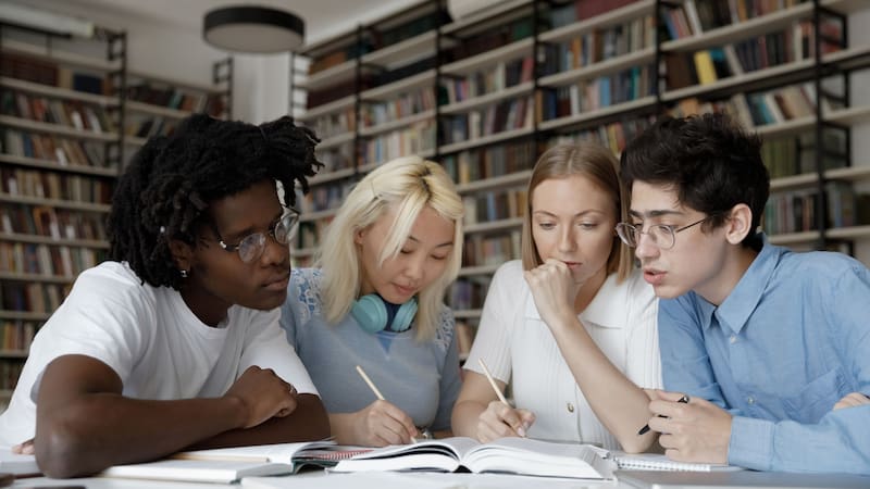 <div class="migrated-promo-image__description"><div class="migrated-promo-image__author">Shutterstock</div></div>