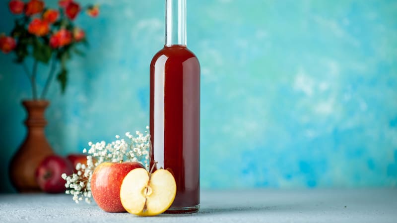 Las propiedades del vinagre de manzana ayudan a mejorar la digestión y a perder peso