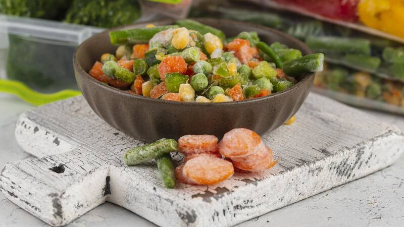 La congelación es una forma efectiva de prolongar la vida útil de las verduras.