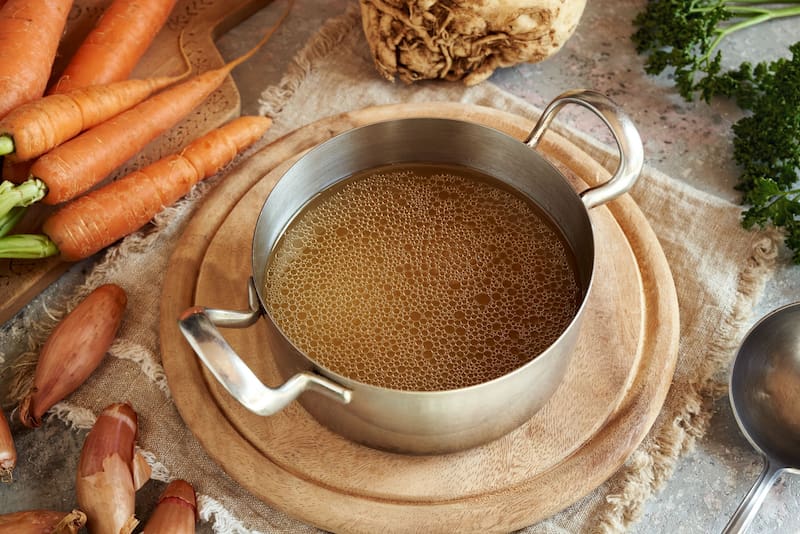 Caldo de huesos. Fuente: Archivo.