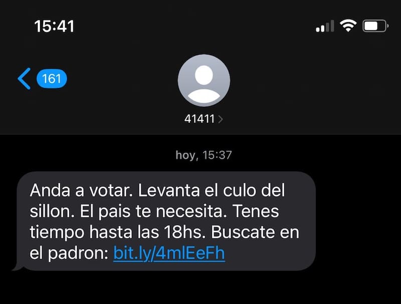 Elecciones en CABA: este fue el SMS que recibieron los porteños en sus teléfonos este domingo 18 de mayo (Fuente: X).