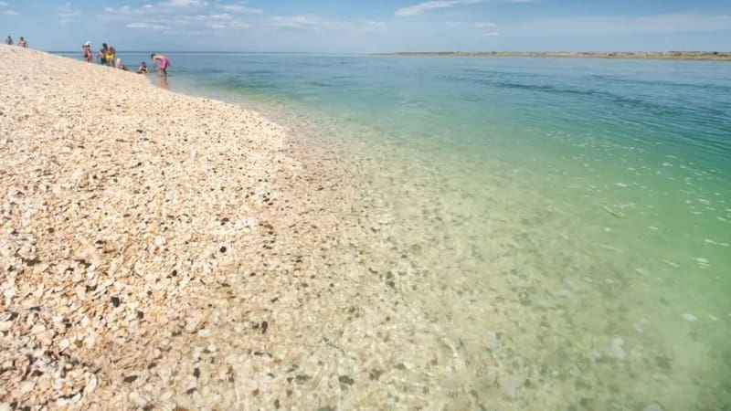 <div class="migrated-promo-image__description"><div class="migrated-promo-image__source">Fuente: Instagram Las Grutas Turismo Oficial</div></div>