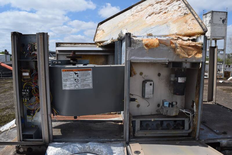 Así se encontraban las maquinarias cuando Arosa pudo reingresar a la planta