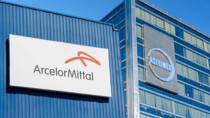 Las medidas de protección de la Comisión Europea al acero disparan las cotizaciones de ArcelorMittal y Acerinox.