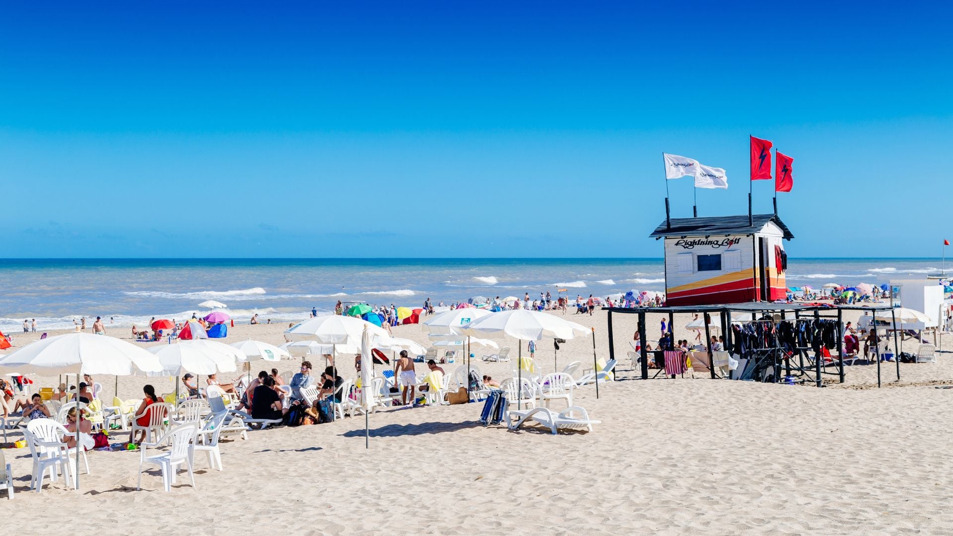 La “micro” de Milei: crece el endeudamiento familiar y 7 de 10 no piensan en vacaciones