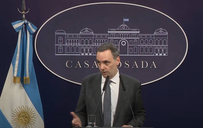 Manuel Adorni confirmó el pago de un nuevo bono de Refuerzo para Jubilados y Pensionados ANSES en junio