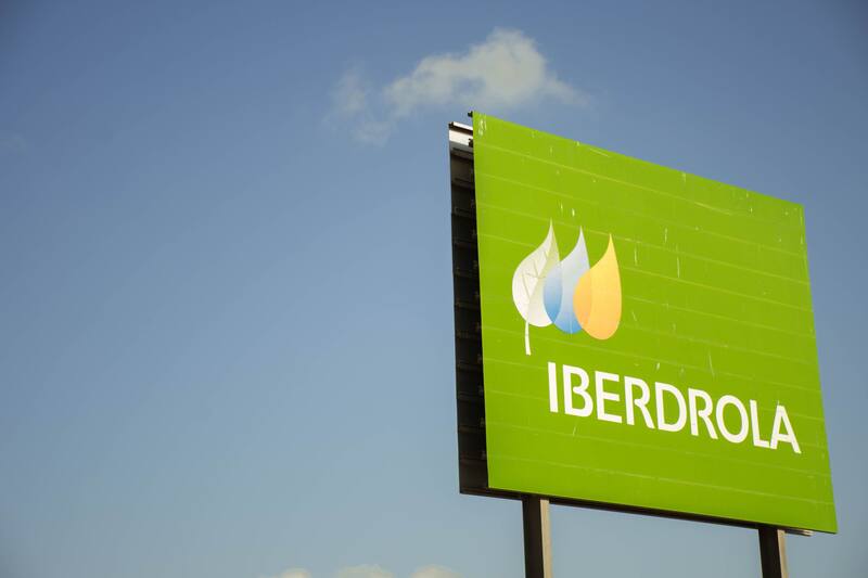 Iberdrola da marcha atrás en la eólica y apuesta por las redes eléctricas. (Imagen: archivo)