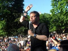 Kicillof: "No podemos permitir que el macrismo perpetre una nueva estafa electoral"