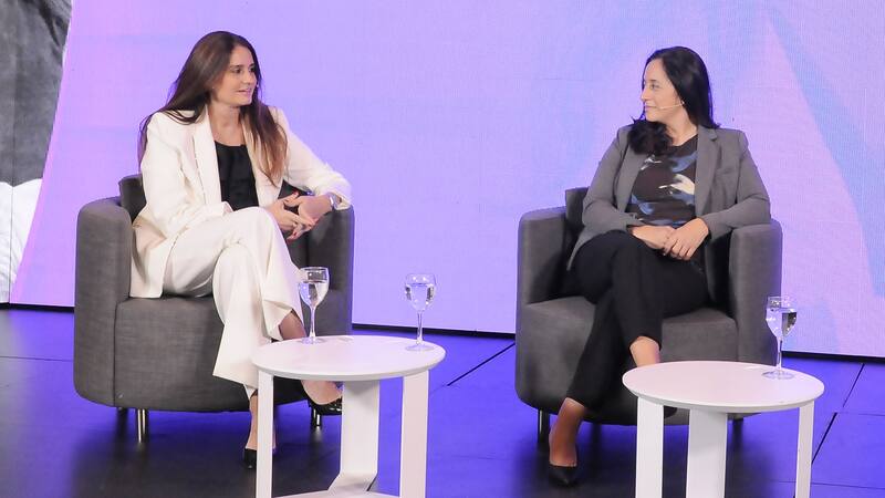 Giselle Somale, CHO de ABB, y Beatriz Nieto, directora de Ventas y colíder de la Red WIN en Región Sur de Dow