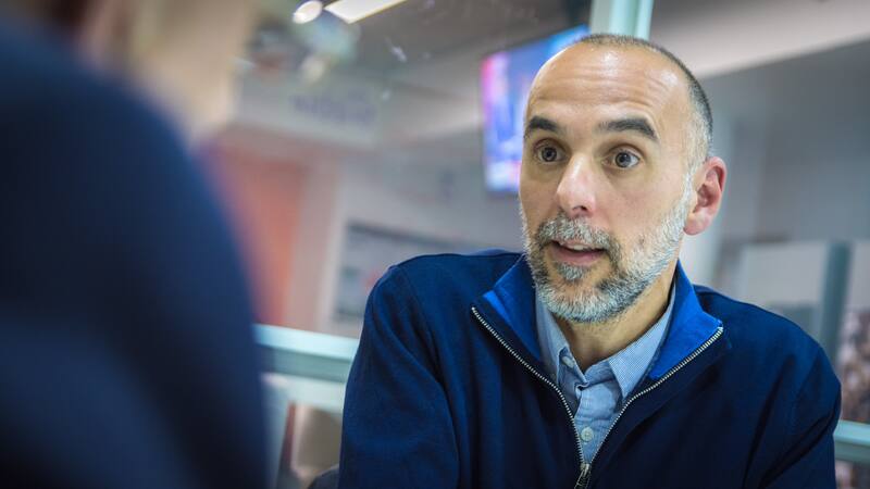 Agustín D'Attellis anticipó una "revisión" en el cepo al dólar ahorro