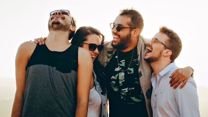 Es probable que surjan nuevas conexiones sociales y relaciones durante este período, así como la posibilidad de dejar atrás aquellas que ya no son compatibles con el crecimiento personal (Fuente: archivo)