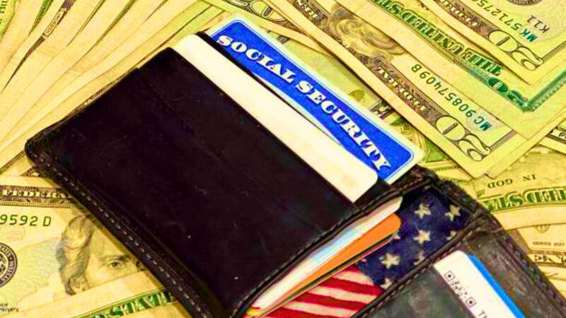 A partir de septiembre de 2025, la Administración del Seguro Social dejará de emitir cheques en papel para todos los beneficiarios. Foto: Archivo.