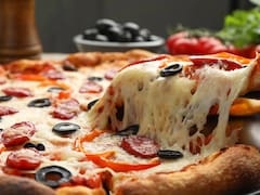 Cómo hacer la mejor pizza con la receta original para viajar automáticamente a Italia