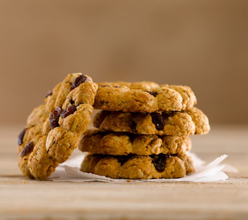 Bajo la marca Cachafaz también comercializa su línea de galletitas integrales.