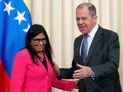 Rusia le prometió a Maduro ayuda humanitaria "legítima"