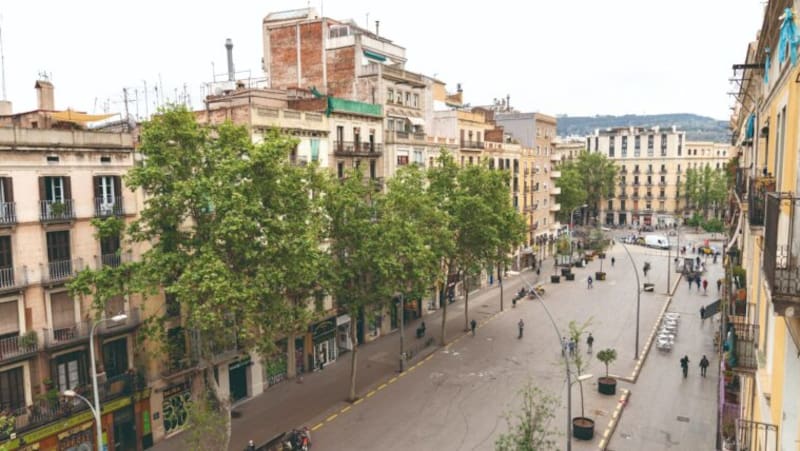 Las reformas urbanísticas en la Ronda de Sant Antoni afectaron la actividad del comercio, limitando el paso de clientes habituales y turistas. (Fuente: Ajuntament de Barcelona)