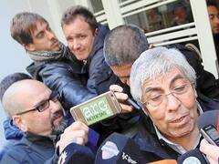 Holan denunció el apriete de la barra de Independiente