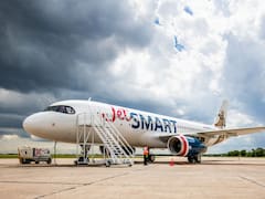Jetsmart inaugura nueva ruta y sale a competir por un destino petrolero con Flybondi y Aerolíneas
