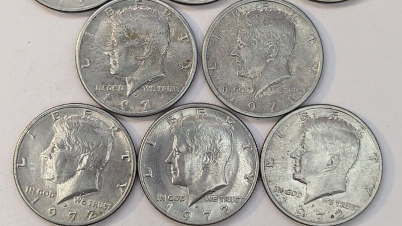 Fue acuñada en 1971 y estuvo en circulación hasta 1975.