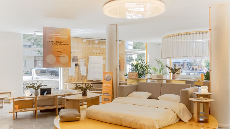 La marca de colchones Calm inauguró su cuarta tienda física en la Argentina