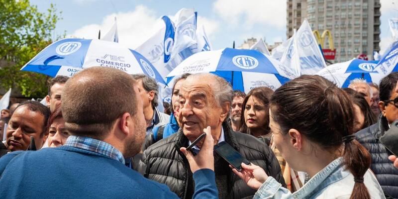 El gremio que lidera Armando Cavalieri acordó, junto a las cámaras del sector, una suba de 5,4% en tres tramos
