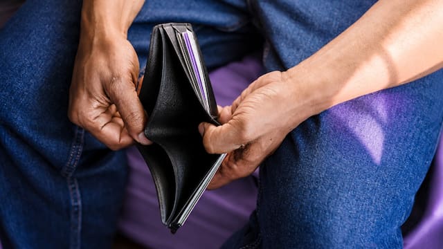 Cómo salir de deudas: el error que puede aumentar tus problemas financieros