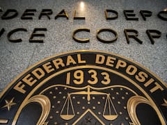 Para evitar una crisis bancaria, EE.UU. ahora estatiza la deuda de los bancos