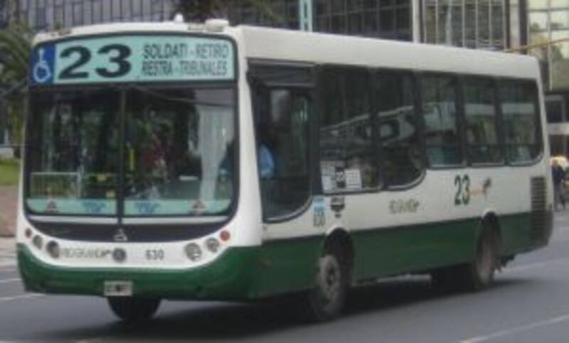 El Gobierno de la Ciudad planea fusionar las líneas 23 y 115.