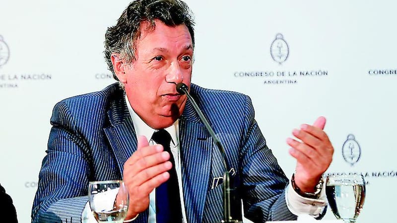 Dalla Vía, de la CNE, impulsa medidas contra las fake news en la campaña