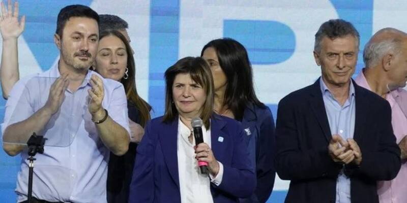 Patricia Bullrich y Mauricio Macri en la noche de la derrota