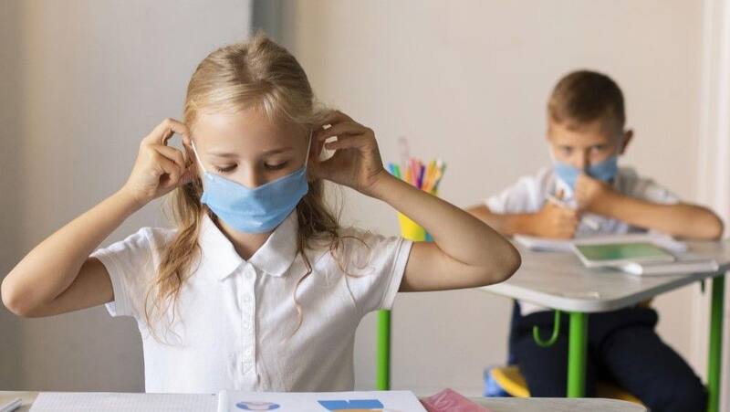 Por ahora solo tendrán que usar mascarilla obligatoria en centros sanitarios algunas comunidades. Fuente: Archivo