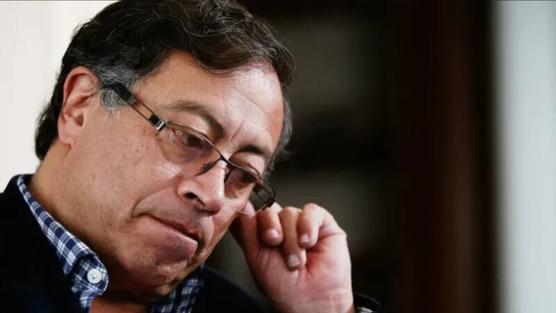 Gustavo Petro tomo una decisión importante por el proceso de paz en Colombia.