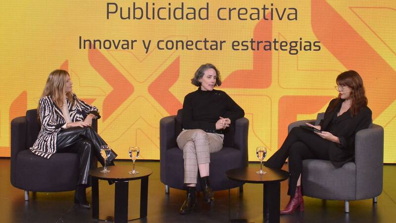 Elina Méndez, General Manager Cono Sur de Ninch Communication Company; Natalia Rodoni, Founder y Managing Director de AdverPR en la Argentina, y Candelaria Domínguez, productora de Podcast y Newsletter de El Cronista