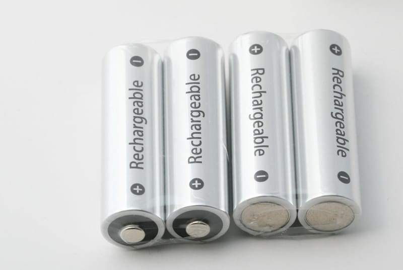 El litio es fundamental en la producción de baterías de ion-litio. Foto: Pexels.