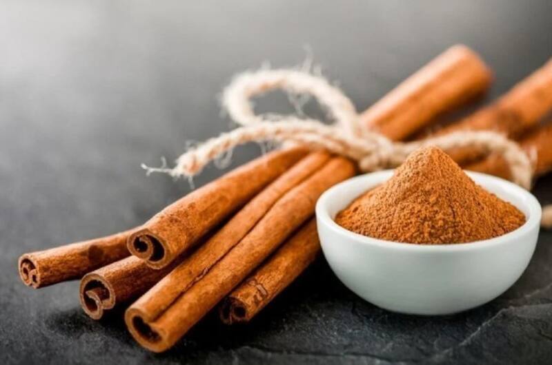 La canela es conocida por su alto contenido de antioxidantes, que protegen las estructuras neuronales del estrés oxidativo. (Imagen: archivo)