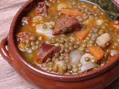 Recetas para el frío: cómo preparar un buen guiso de lentejas sin gastar de más