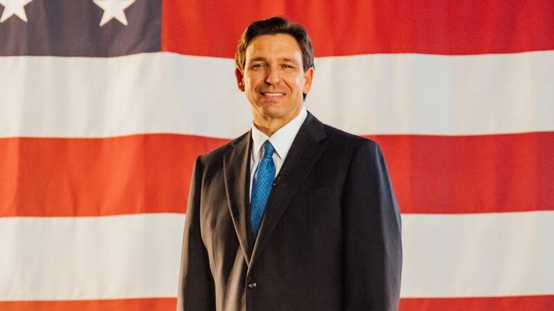 El gobernador se ha alineado con las propuestas de deportación masiva promovidas por la administración de Donald Trump.