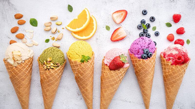 Los helados de frutas son una excelente forma de mantenerte hidratado en el verano.