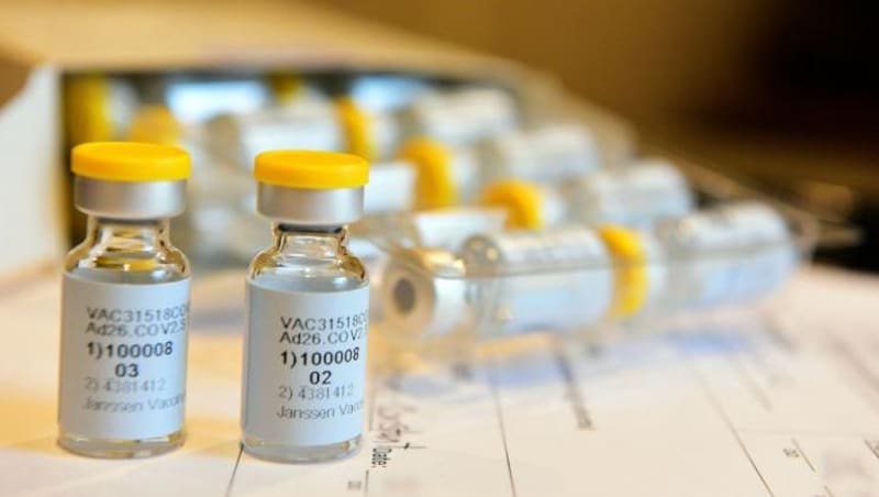 Qué efectividad ofrecen las vacunas contra la subvariante Kraken.