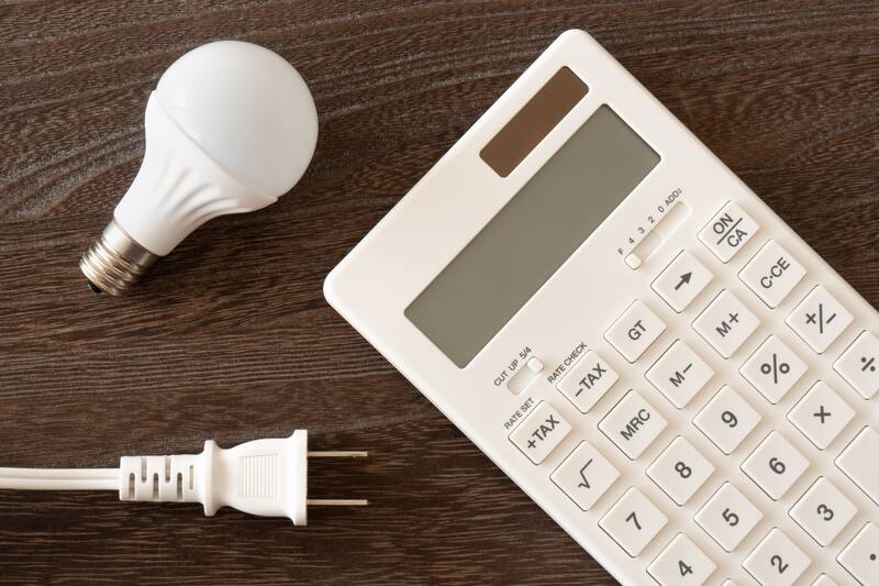 España es el país de la OCDE en que más bajó la inflación energética en febrero.