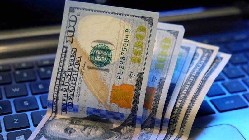 El dólar blue se mantiene en valores máximos del año