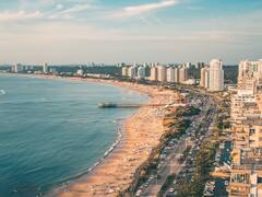 Dólar cara chica: los llevan a Punta del Este para cambiarlos pero hay que cuidarse de la 'buzonera'