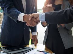 Una por una, todas las empresas que se vendieron en 2022: quiénes salieron de compras y cuánto pagaron