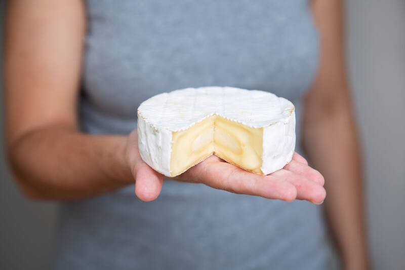 Retiraron un famoso queso brie por posible contaminación con Listeria. Fuente: Freepik.