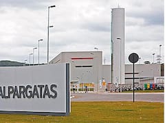 J&F vendió Alpargatas por u$s 1100 M y se desprendió de Topper y Havaianas