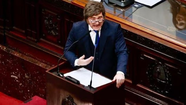 La “manta corta” libertaria: el dilema de elegir entre reactivar la economía o bajar la inflación
