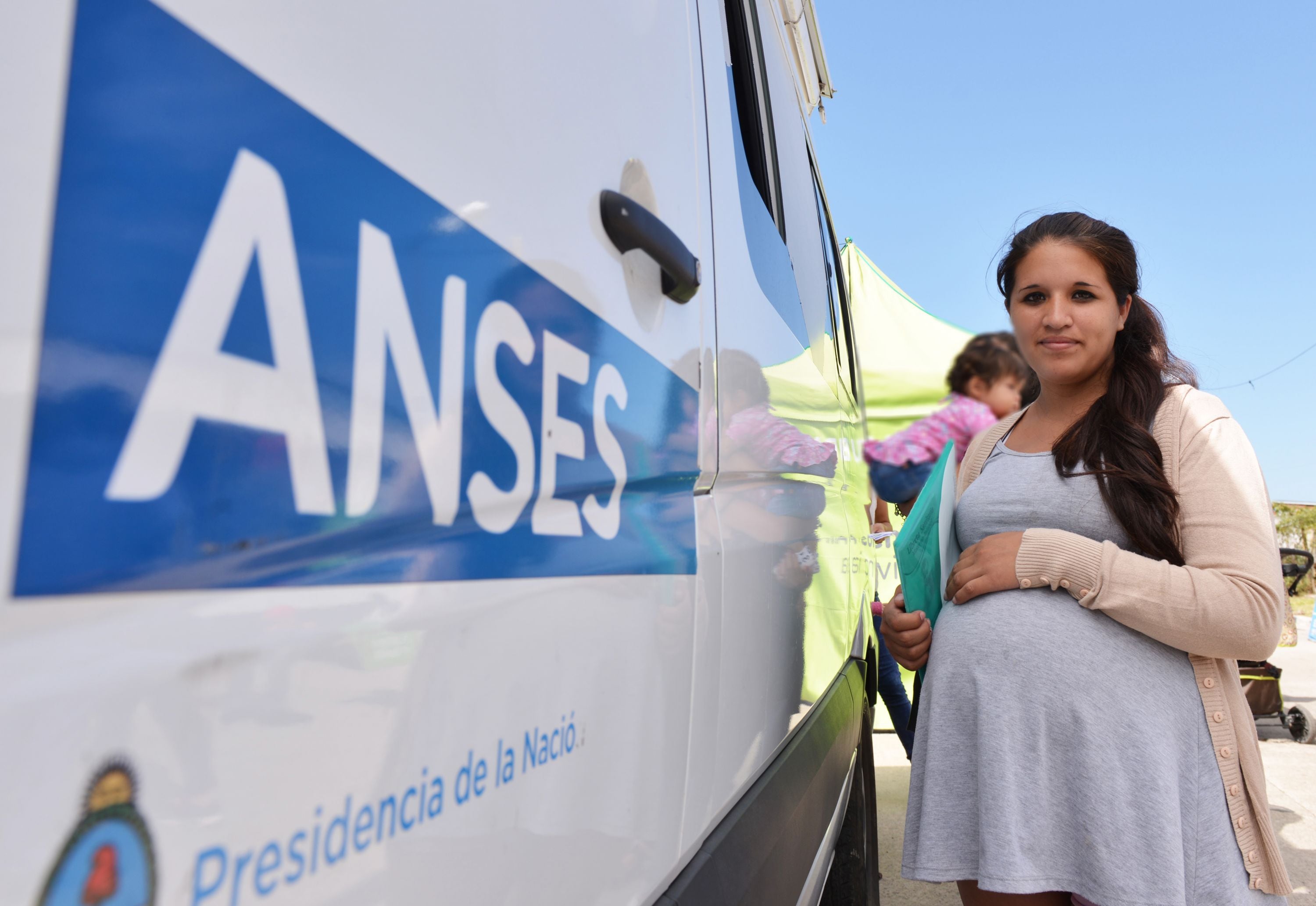 Alerta AUE: hay una novedad clave de ANSES para embarazadas, ¿qué se modifica?