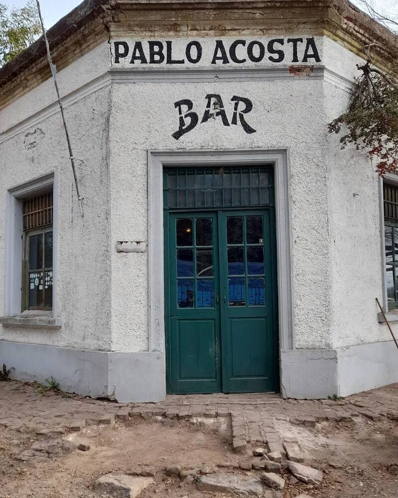 El Viejo Almacén de Pablo Acosta no solo es un punto histórico clave en la región, sino que también es el centro de la vida gastronómica local. (Foto: Instagram @almacenacosta)