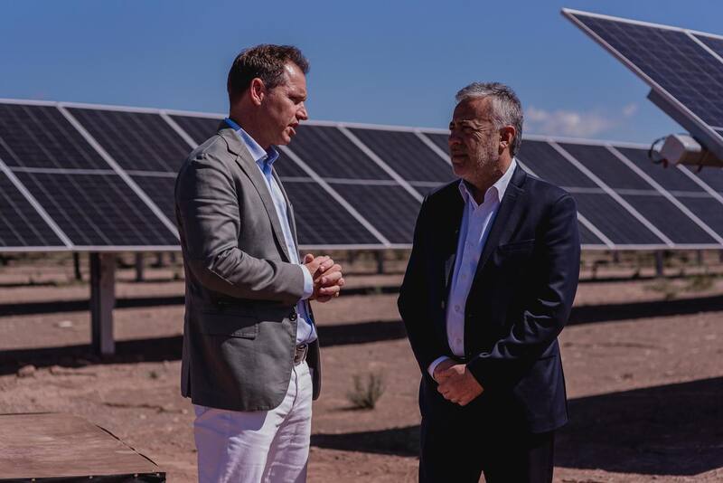 Jorge Brito, accionista de Genneia, y el gobernador de Mendoza, Alfredo Cornejo