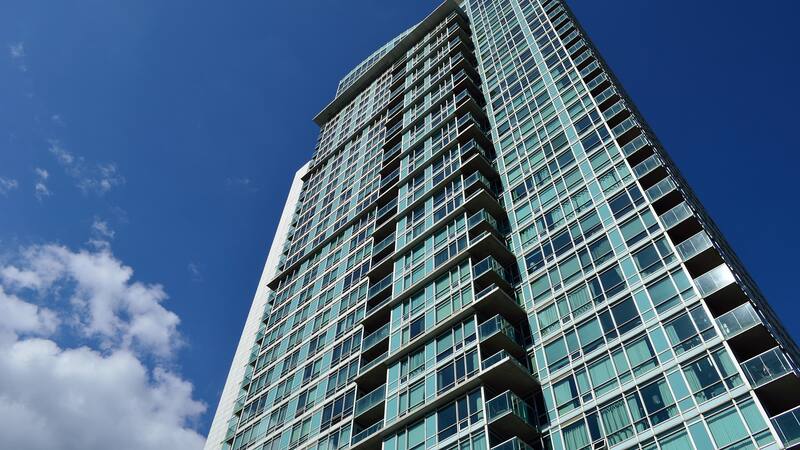 Caixabank ha puesto a la venta más de 1000 pisos. (Foto: Pixabay).